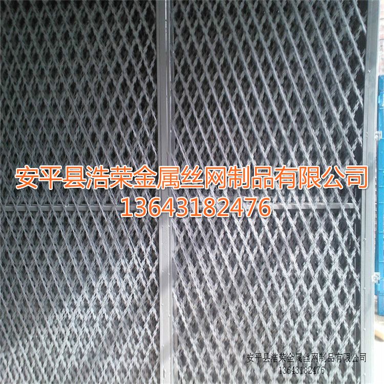 鱼溏四周用刺绳