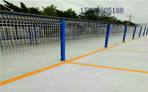 公路护栏网