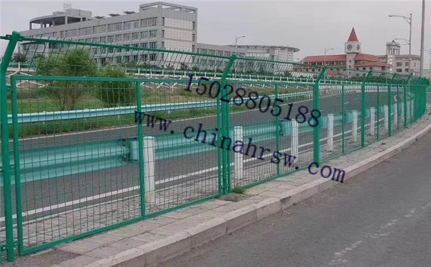 高速公路护栏网