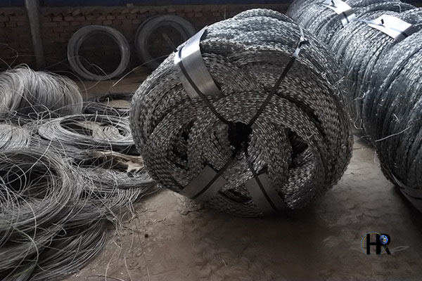 单股刺绳防腐处理方法
